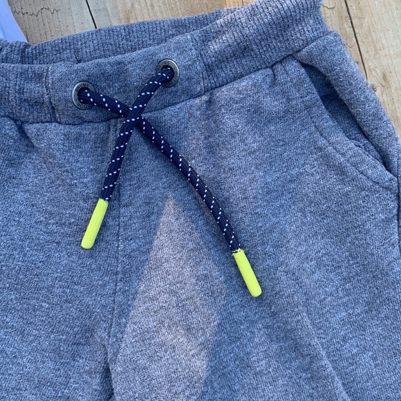 Brums 2 Piece Dino Theme Outfit - Picture 6 of 7